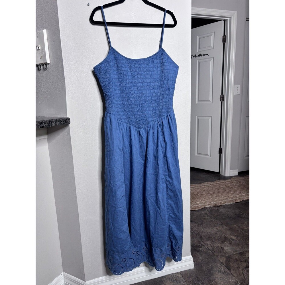 American Eagle Smocked Bodice Eyelet hem Midi Cottagecore Dress XL blue NWT